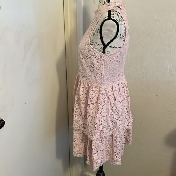 Express Pink Lace Tiered Style Dress Feminine Contemporary Boho Cottage Core - Picture 6 of 16